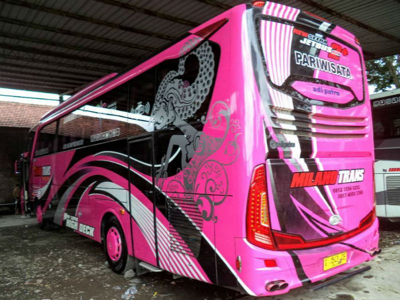 Bus Pariwisata Sidoarjo - Milano Trans