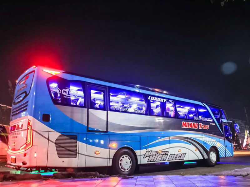 Sewa Bus Surabaya - Milano Trans