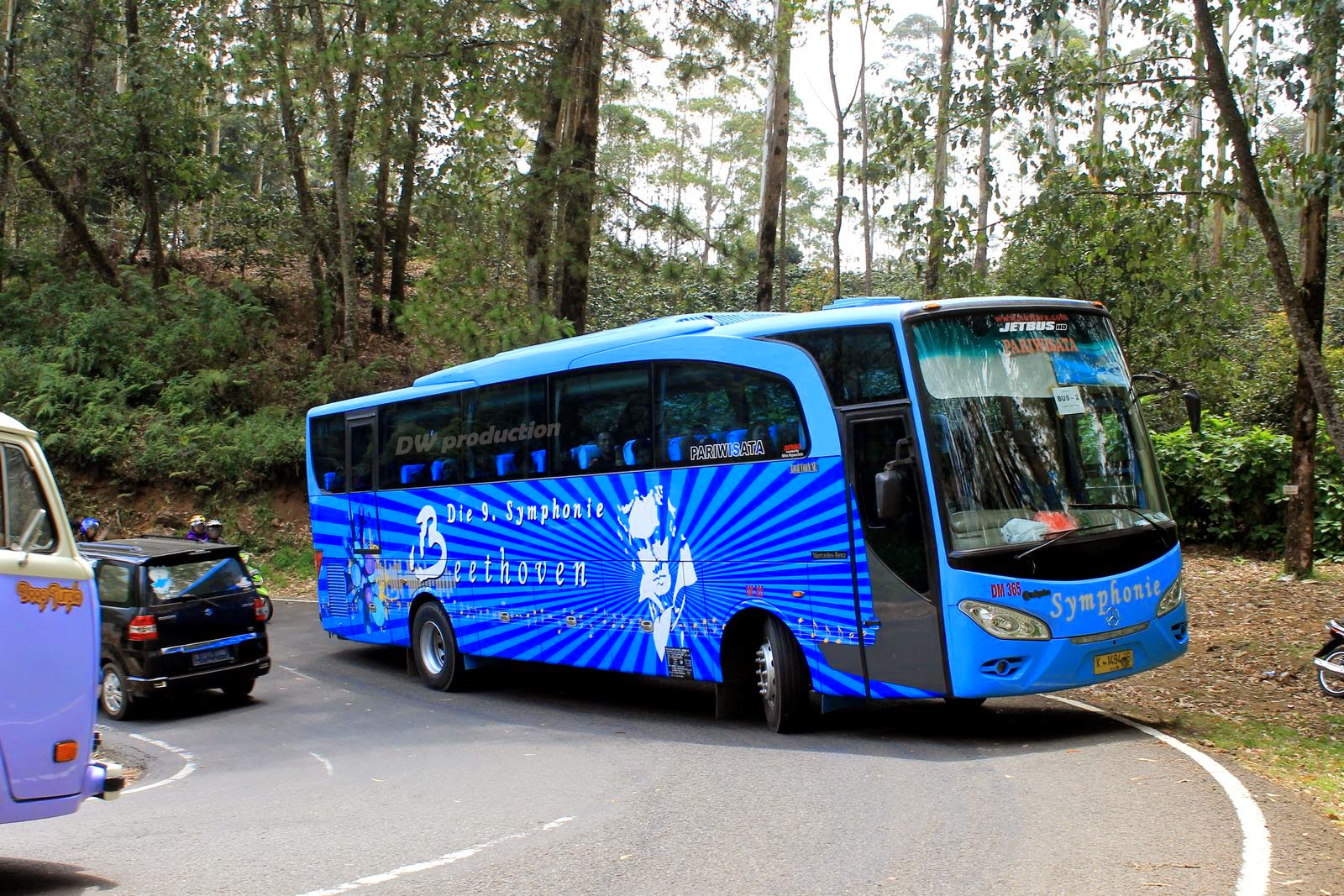 Bus Symphonie Bus Pariwisata Executive yang Nyaman - Mengenal Bus Symphonie, Bus Pariwisata Eksklusif dari Nusantara