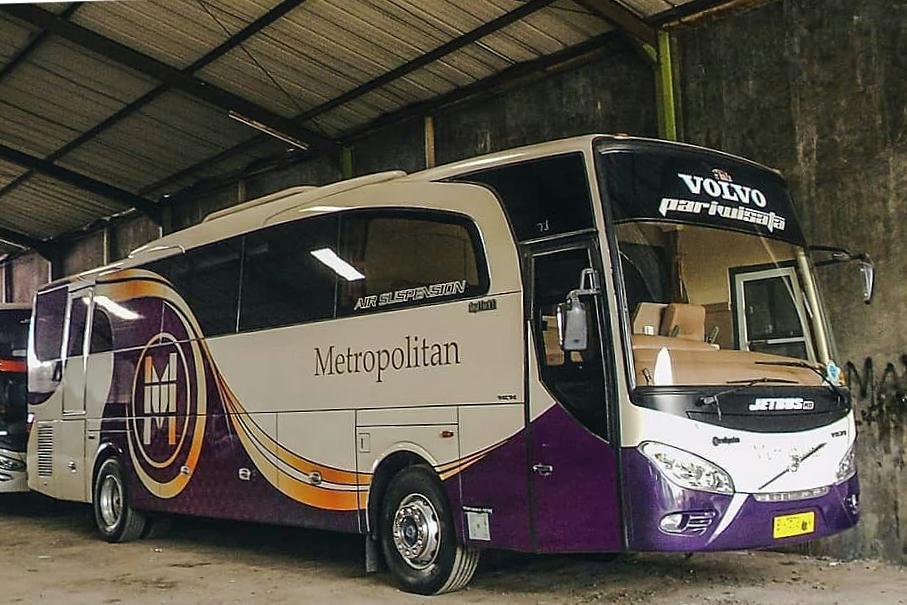 Imah Leumpang dari PO Metropolitan - Ini 5 Bus Angkutan Umum Termewah di Indonesia