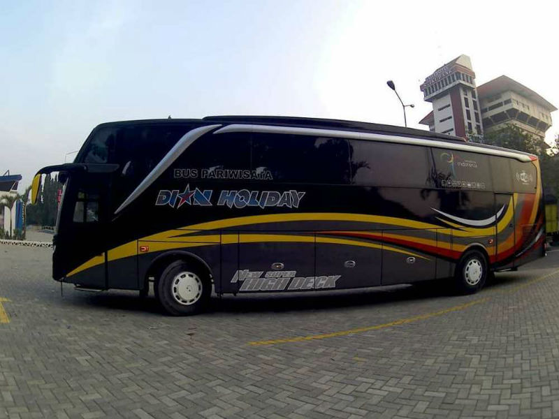 Sewa Bus Pariwisata Bandung - Dian Holiday
